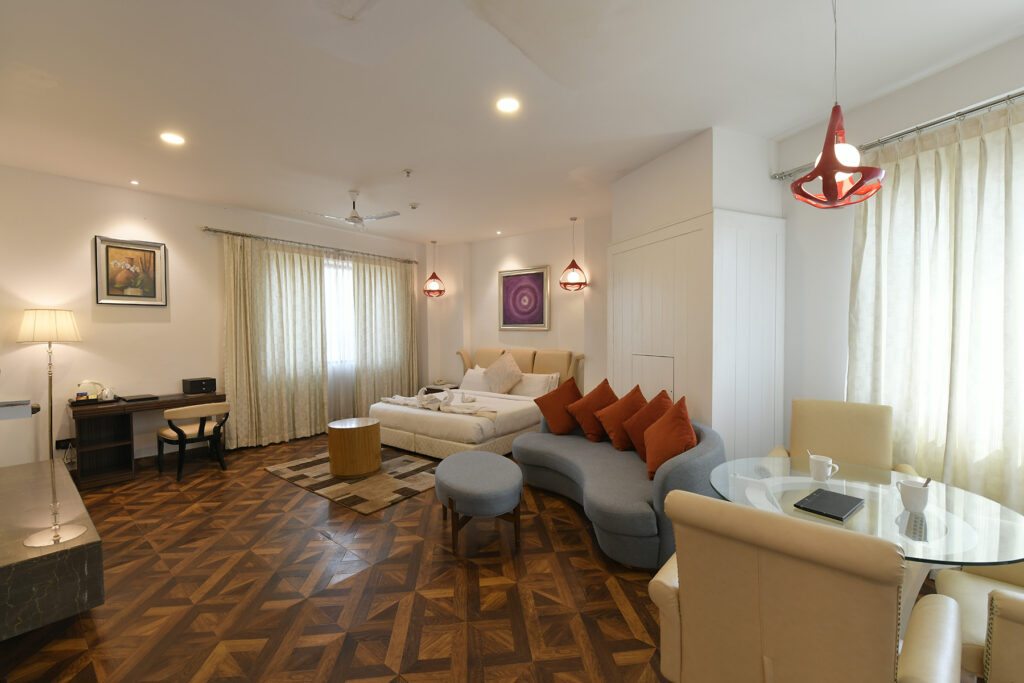 Mantra Suite Room5